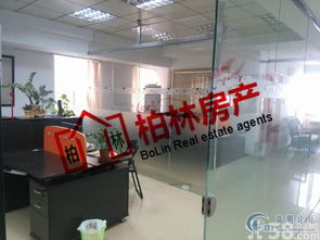 出租圖書館附近辦公室，165方3樓，適合廣告設(shè)計(jì)行業(yè)，尋求有沖勁與熱誠的團(tuán)隊(duì)